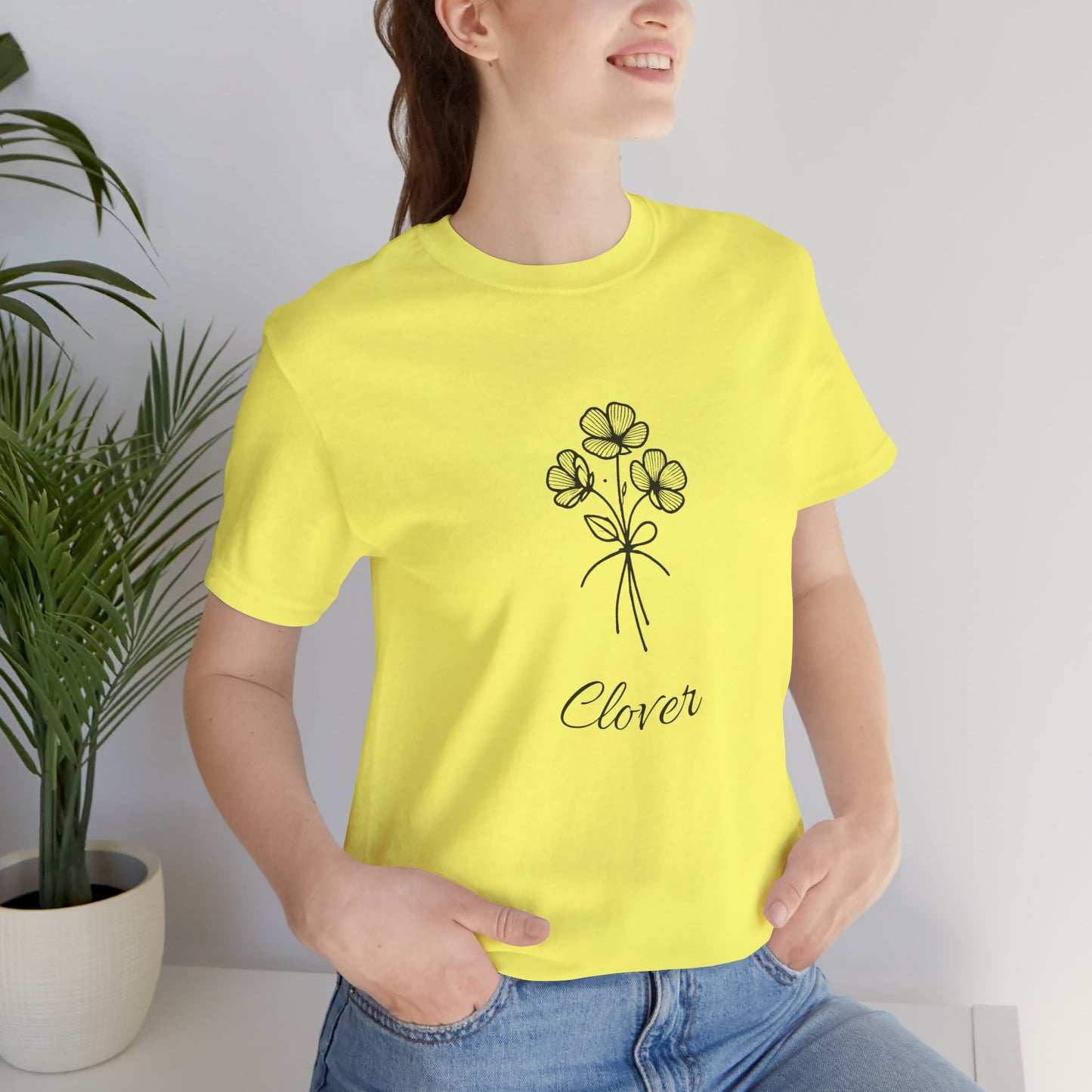 Clover Floral Short Sleeve Tee - Nature Lover Shirt, Casual Wear, Gift for Friends, Cute Tee, Spring Outfit