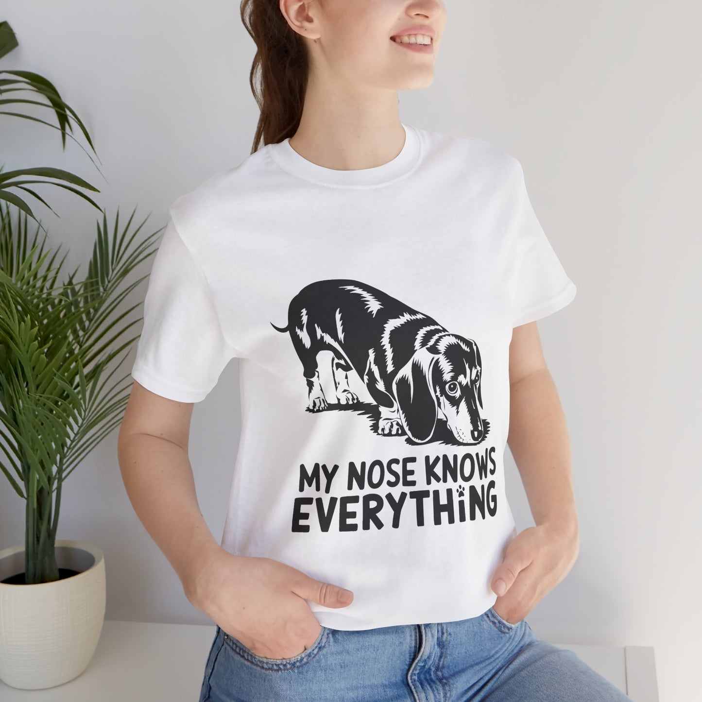 Cute Dog-Themed Tee for Pet Lovers, Casual T-Shirt for Animal Lovers, Gift for Dog Owners, My Nose Knows Everything Shirt