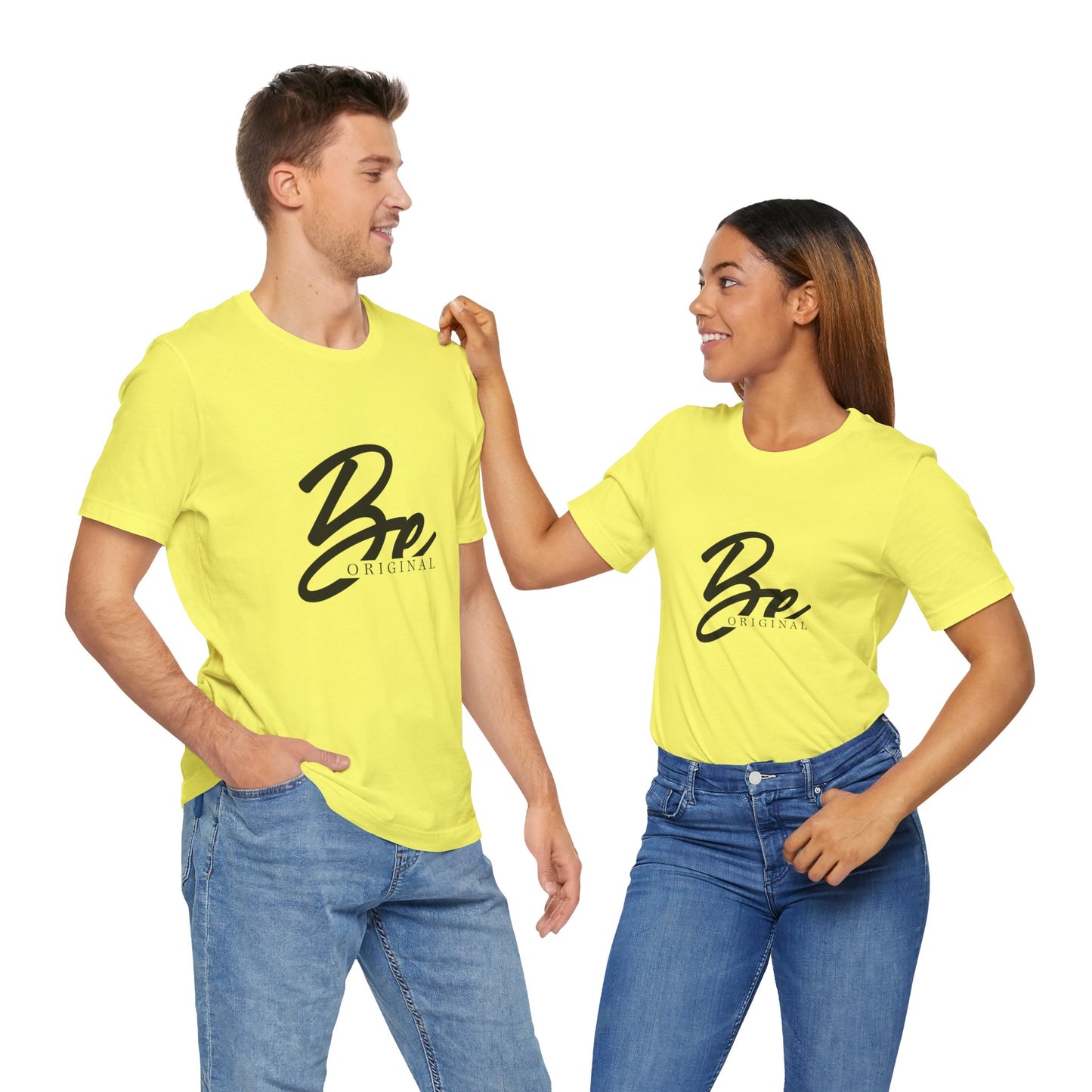 Stylish Unisex Short Sleeve Tee with 'B' Original Design, Casual T-Shirt, Everyday Wear, Gift for Him/Her, Trendy Fashion Tee, Summer Style