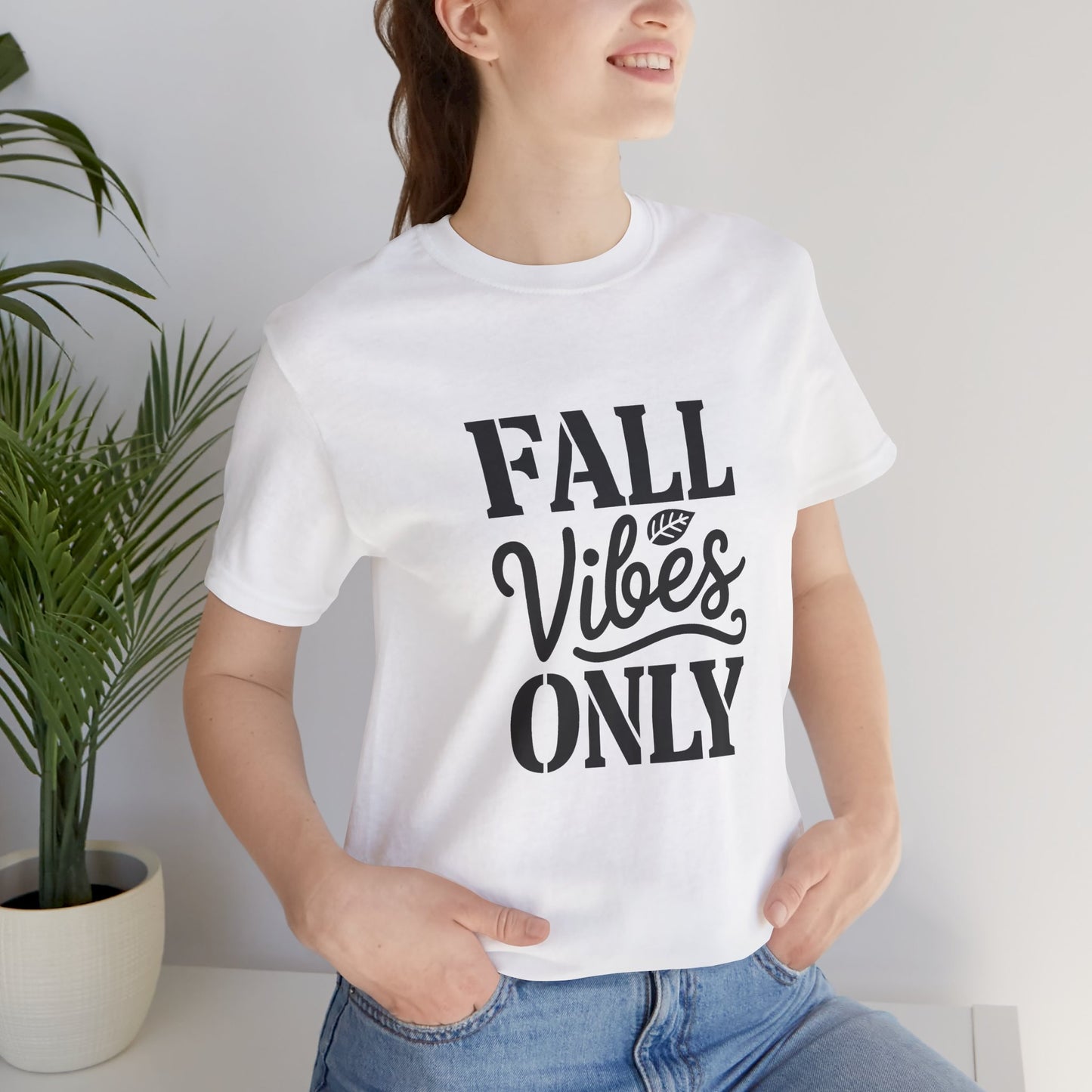Unisex Fall Vibes Short Sleeve Tee, Casual Autumn Shirt, Seasonal Graphic Tee, Perfect for Thanksgiving, Cozy Fall Outfit