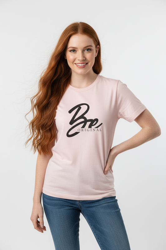 Stylish Unisex Short Sleeve Tee with 'B' Original Design, Casual T-Shirt, Everyday Wear, Gift for Him/Her, Trendy Fashion Tee, Summer Style