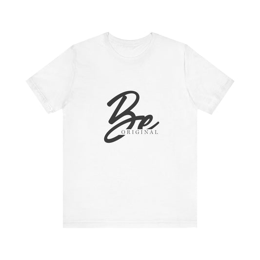 Stylish Unisex Short Sleeve Tee with 'B' Original Design, Casual T-Shirt, Everyday Wear, Gift for Him/Her, Trendy Fashion Tee, Summer Style
