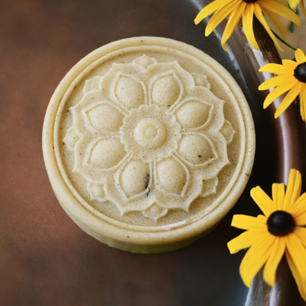 Milk & Honey Oat Brown Sugar Scrub Bar (Detergent Free)